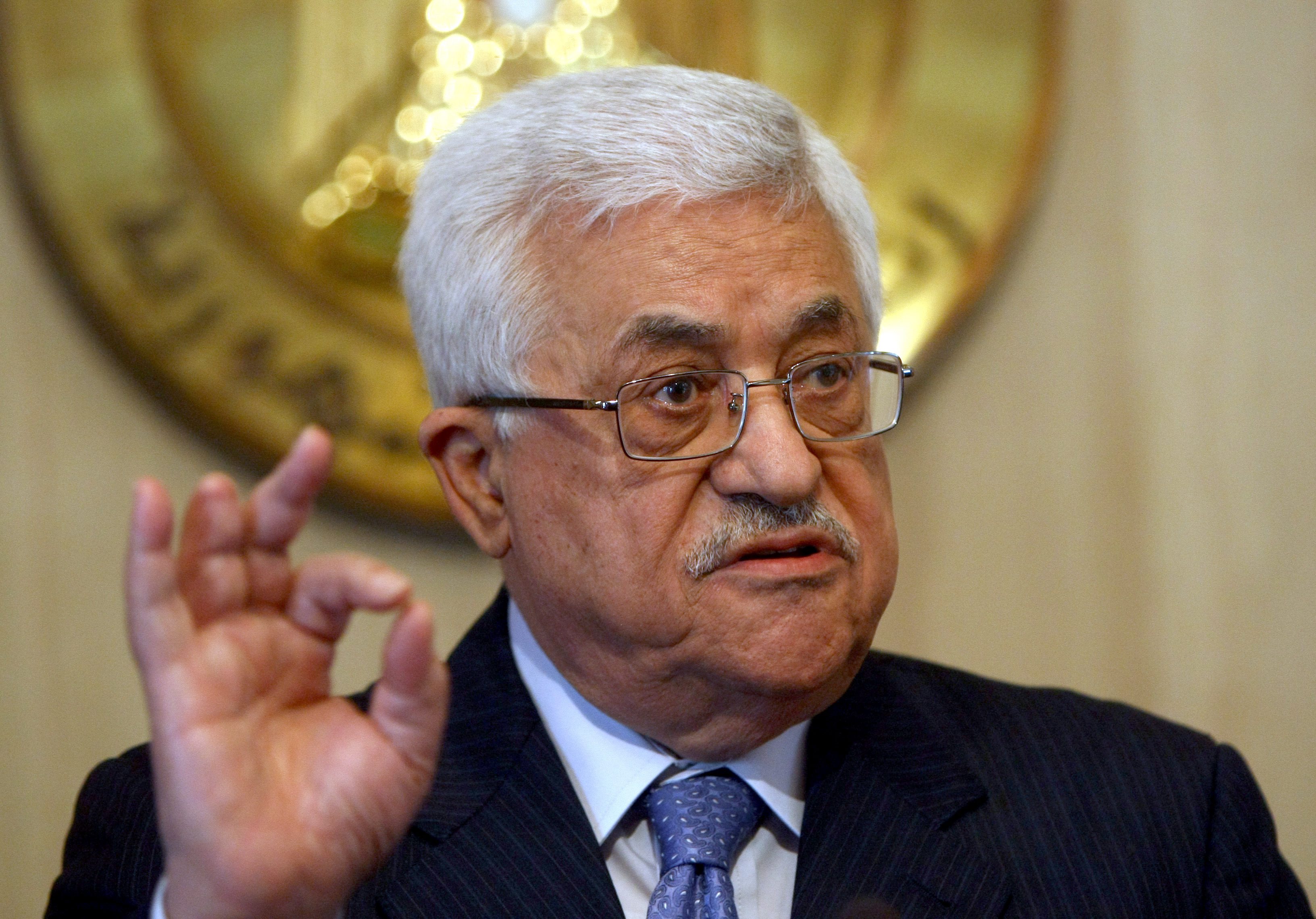 صراع العروش" النسخة الفلسطينية.. ماذا بعد عباس؟