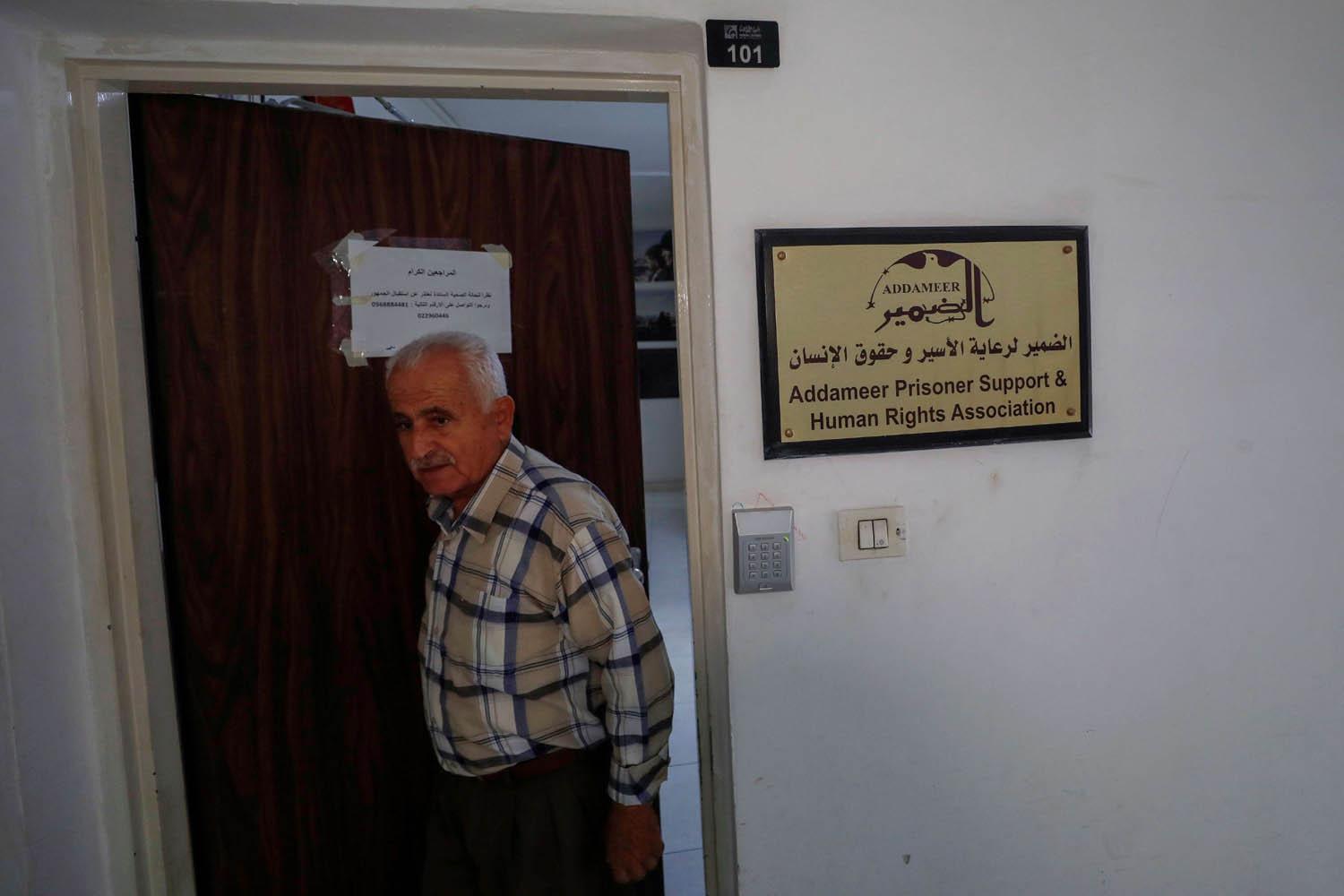 المجتمع المدني الفلسطيني في دائرة الاستهداف